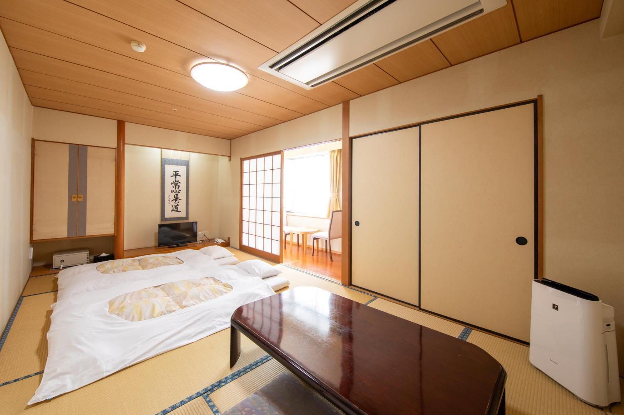 Yufuin Hotel Shuhokan Экстерьер фото